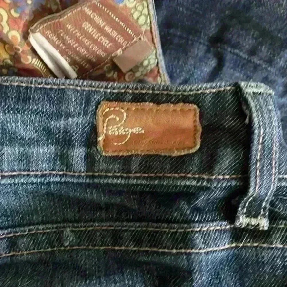 Paige low rise bootcut, distressed dark wash jeans - Picture 7 of 7